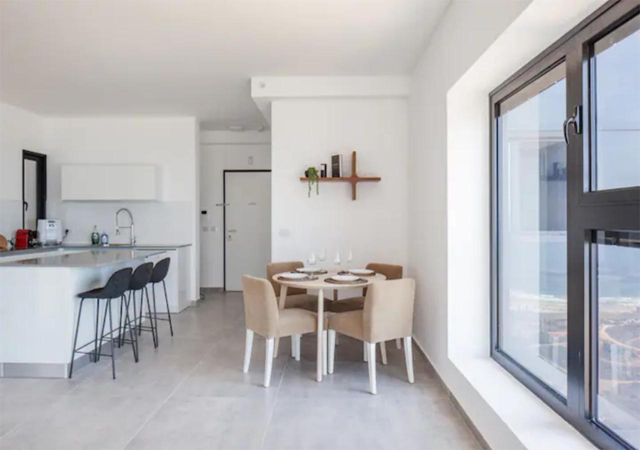 O&O Group- Magical 4Br Apt With Panoramic Sea View بات يام المظهر الخارجي الصورة