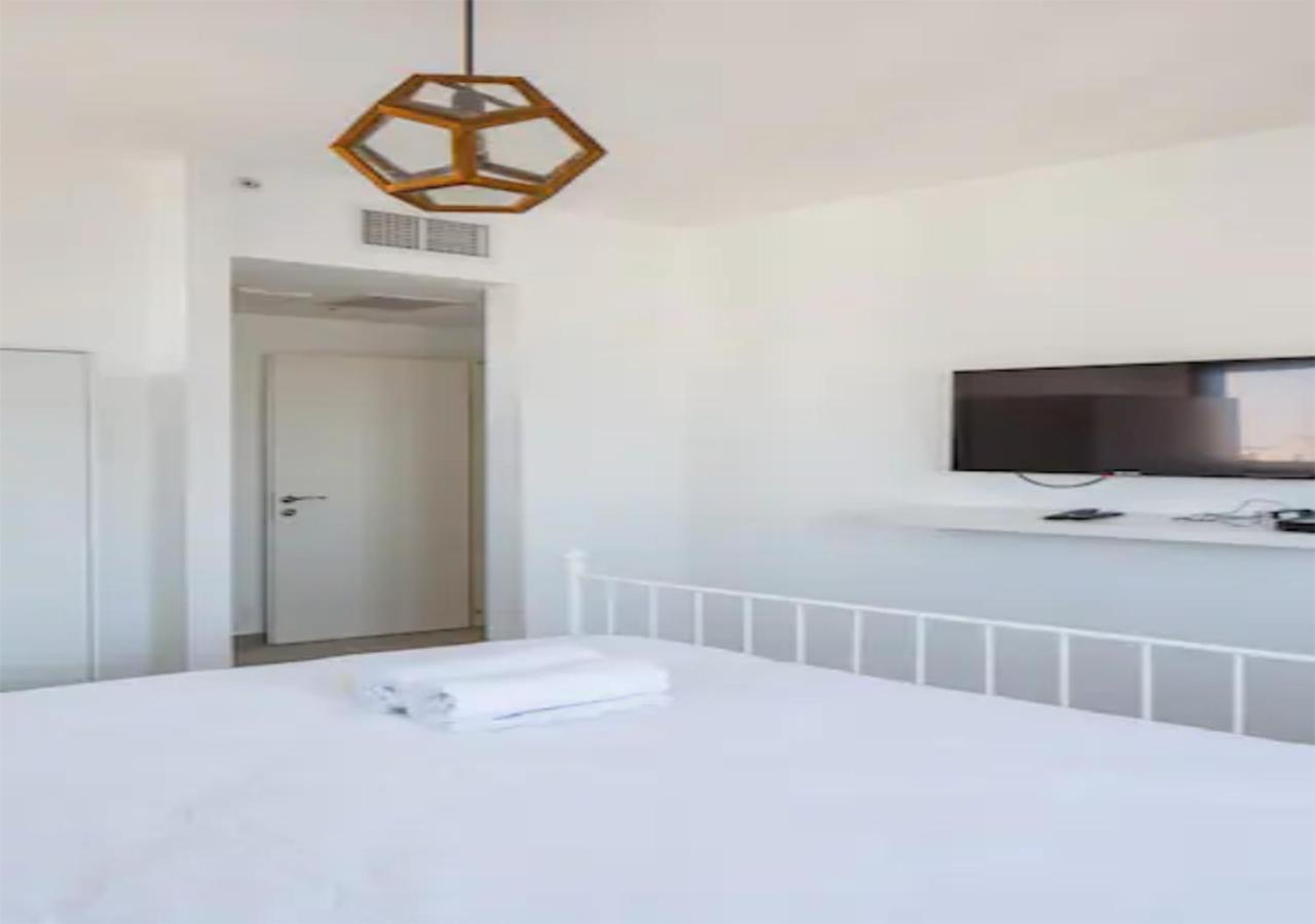 O&O Group- Magical 4Br Apt With Panoramic Sea View بات يام المظهر الخارجي الصورة